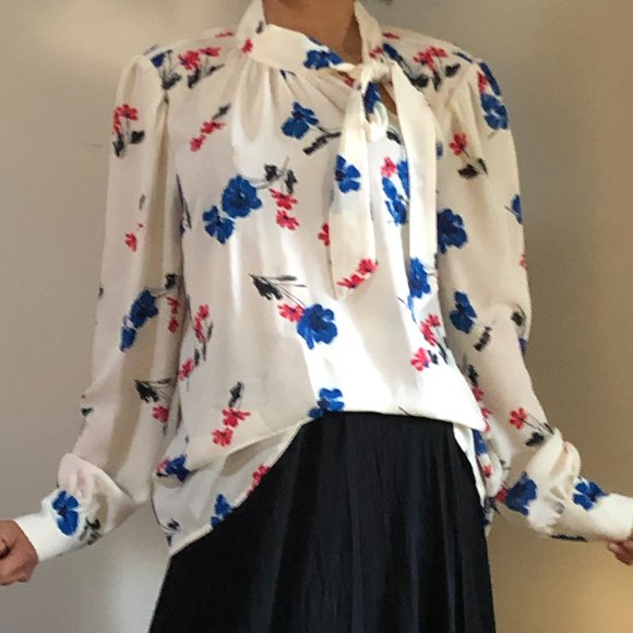 Modcloth Tops - MODCLOTH WHITE WITH FLORAL LONG SLEEVE BLOUSE WITH TIE AT THROAT SIZE MEDIUM!